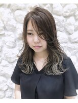 モアナ バイ ヘッドライト 三島店(Moana by HEADLIGHT)&nbsp;【Moana三島】#大人可愛い#インナーカラー#アッシュ#グレー