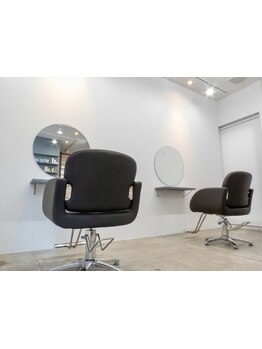 【お洒落女子の隠れ家サロン】女性スタイリストがマンツーマンで、ワンランク上のスタイルを実現！！