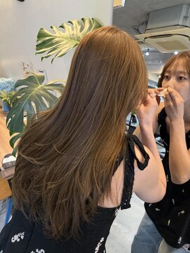 ナループロア ルームー(Nalu pu loa ROOMOO) レイヤーカット/透明感オリーブ/ブラウンベージュ