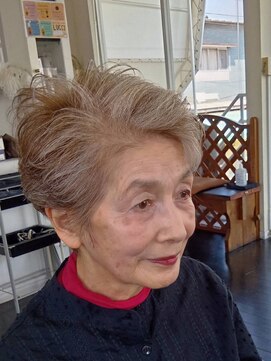 カットハウスマイケル(CUT HOUSE MICHAEL) ショートカットカラー