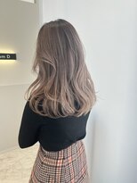 リノ(RLINO)&nbsp;【名古屋/栄】レイヤーカット/ブリーチ/ミルクティーベージュ