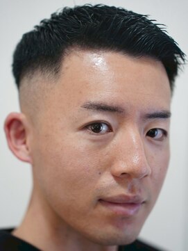 メリケンバーバーショップ コウベ(MERICAN BARBERSHOP KOBE) メンズバーバースタイルスキンフェード1