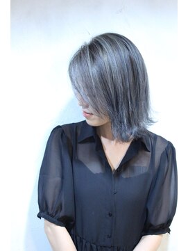 ナンバー ユアイロ 川崎(N° uairo) アッシュラベンダーカラー