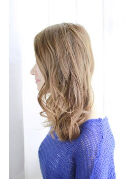 シュシュット(chouchoute) オン眉デザインカラー切りっぱなしボブ美髪マッシュウルフ/246