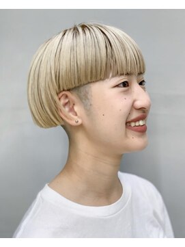 テトヘアー(teto hair) short［変形マッシュボブウルフホワイトブロンドワイドバング］