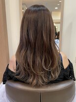 アルターリール(aL ter Rire)&nbsp;シアベージュ×レイヤーカット/ブリーチカラー/澤瑞絵