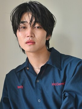 ディッセンバー 神宮前(December) ニュアンスパーマ/マッシュパーマ/ウルフ/波巻きスパイラル/渋谷