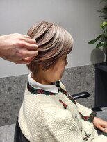 リヤンアム(Lien Amu)&nbsp;ピンクベージュ白髪ぼかし