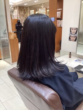 ピークアブー アヴェダ アトレ恵比寿(PEEK-A-BOO AVEDA) ワンレングス ダークブラウン