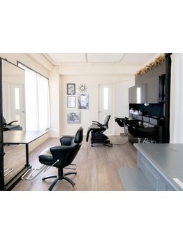 女性スタイリスト1人の完全プライベートサロンで至福なひとときをお過ごし下さい★