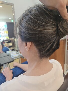 松本平太郎美容室 立川店 【立川 ロングレイヤーハイライト アップ　30代40代50代60代◎】