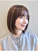 表参道酸性ストレート艶髪ミディアムレイヤーアッシュグレー40代