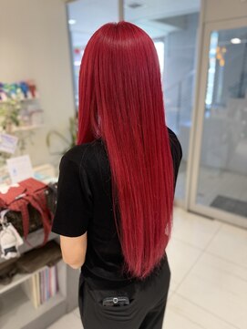 ステラ ヘア デザイン サロン(STELLA hair design salon) 腰までのロングヘア　ダブルカラー　赤髪　【杉若】