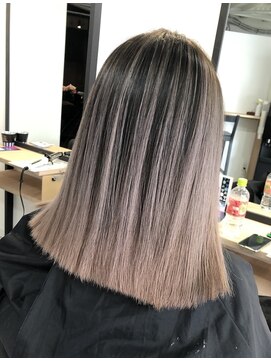 ラフ 難波店(LAFF) #黒髪#ボブルフ#ネビージュ#小顔#ワンレン