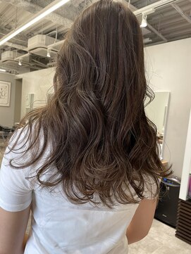 アヴァンス 京橋店(AVANCE) 上品なハイライトカラー/グレージュ@京橋