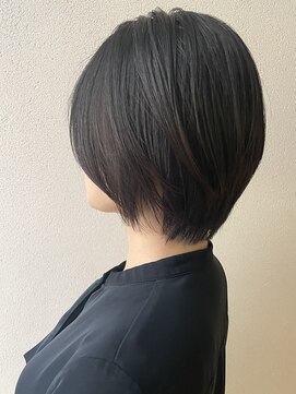オウルヘアー(Owl hair) ショート/レイヤーショート/黒髪ショート