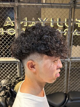 フジヤマ バーバー ショップ(FUJIYAMA BARBER SHOP) スペインカール／ IG fbs_ryo