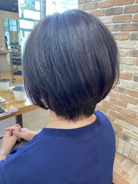 ヴィサージュクルー(VISAGE crew) 丸さのあるショートボブ！