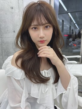 エヌアイ オモテサンドウ(ni omotesando) ふわっと上品なナチュラルレイヤーカット♪