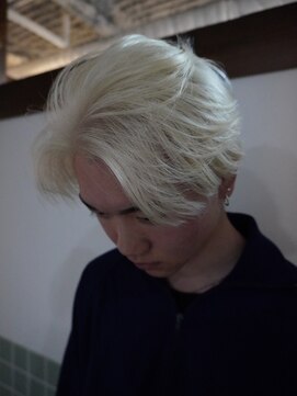 ソーレ(sole) ホワイトブロンド