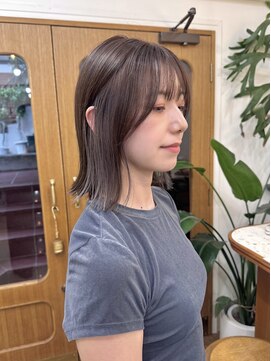 シエン 恵比寿(CIEN) インナーカラーミディアムボブ外ハネ透明感イヤリングカラー