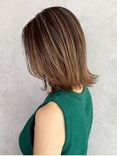 シンヤヘアーズ アルザ通り店(SHINYA HAIRS)