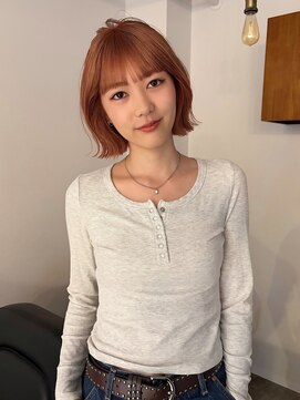 ルーム(Loom.) オレンジベージュボブ ぱっつん前髪 ボブ レイヤー