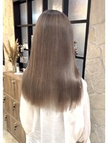 リベルテ(Liberte)&nbsp;くすみベージュ/髪質改善カラー/うる艶