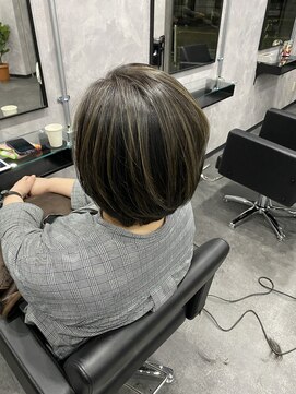 【白髪ぼかし】白髪率20～30%/みせるハイライト