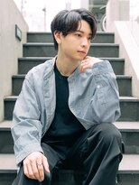 ガーデンヨコハマエスト(GARDEN YOKOHAMA est)&nbsp;メンズ　センターパート　パーマスタイル　