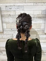 ブルームス アンジュ(Blooms Unge)&nbsp;タイトツイン編みおろし