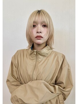 HIBIO【ヒビヲ】天神警固/ブリーチ/ダブルカラー/レイヤーカット/ボブ【4月15日OPEN】 ショートボブ切りっぱなしボブタッセルボブミルクティーベージュ