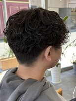 コク 千葉駅西口(COQU)&nbsp;刈り上げセンターパート/波巻きツイストスパイラル/千葉駅