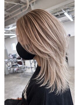 ファンド 千葉(fand) ミディアムレイヤーカット/バレイヤージュ/デザインカラー