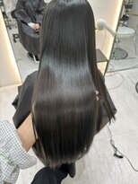 ReFa認定プレミアムサロン 全席個室美容室 Zina ガーデンズ千早【6/27OPEN(予定)】&nbsp;暗染め 地毛風 ダークグレージュ 千早 美容室
