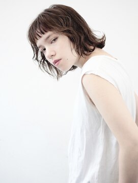 ココ 本八幡(KOKO) 黒髪クラゲヘアーオリーブグレー小顔ココアベージュ丸型卵型ボブ