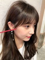 クシェル(kuschel)&nbsp;前髪、顔周りの可愛さはカットで作る