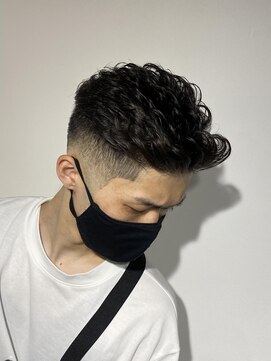 ドルクス 日本橋(Dorcus) ドルクス日本橋オリジナルフェードパーマ　神田メンズサロン