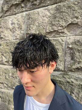 アカ(ACA) メンズマッシュパーマ波巻きツイストスパイラルパーマ札幌大通