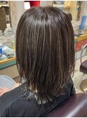ミディアムヘアグレージュカラーデザインカラーシルキーベージュ