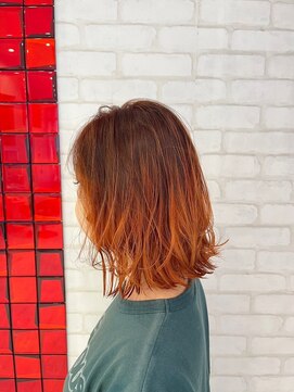 ビス ヘア アンド ビューティー 西新井店(Vis Hair&Beauty) 20代30代大人可愛いダブルカラーブリーチ外はねショートボブ