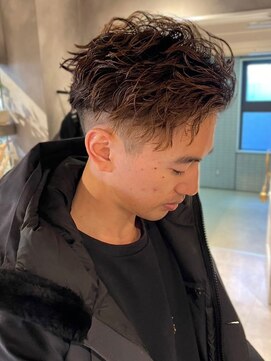 ザ マイル(The mile) アップバング無造作パーマ刈り上げメンズカット