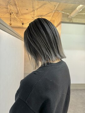 アクロ アオ(ACRO.ao) ホワイトグレーバレイヤージュ