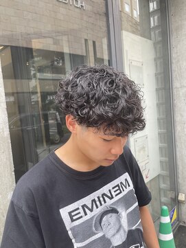 アウラ(AURA) プードルパーマくるくるヘア外国人風パーマ