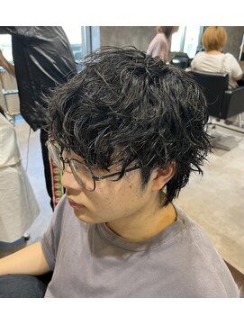 プラスイズム(PLUSISM) シャドウパーマ