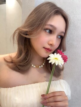 ジーナエス 札幌(Zina S) milk tea beige