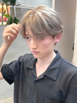 サンクマーケット 渋谷(cinq MARKET) 渋谷メンズブリーチカラーミルクティーベージュセンターパート