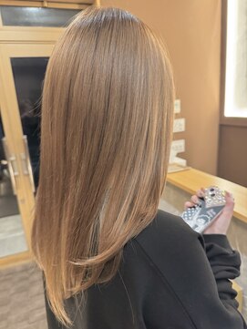 リズ(Lis.) ミルクティーヘア