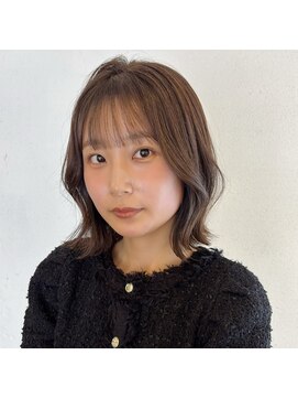 ブラウンベージュ×くびれボブ