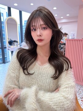 ボタン シブヤ(VOTAN SHIBUYA) 韓国ヘア/くびれヘア/前髪あり/顔まわりカット/大人上品/